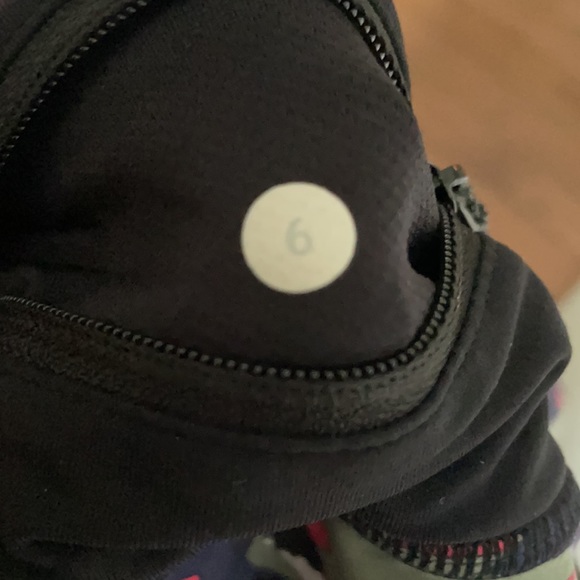 Lululemon speed shorts- like new - Picture 9 of 9